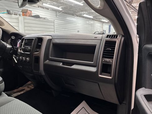 Used 2018 RAM 2500 Tradesman w/ Chrome Appearance Group image 30