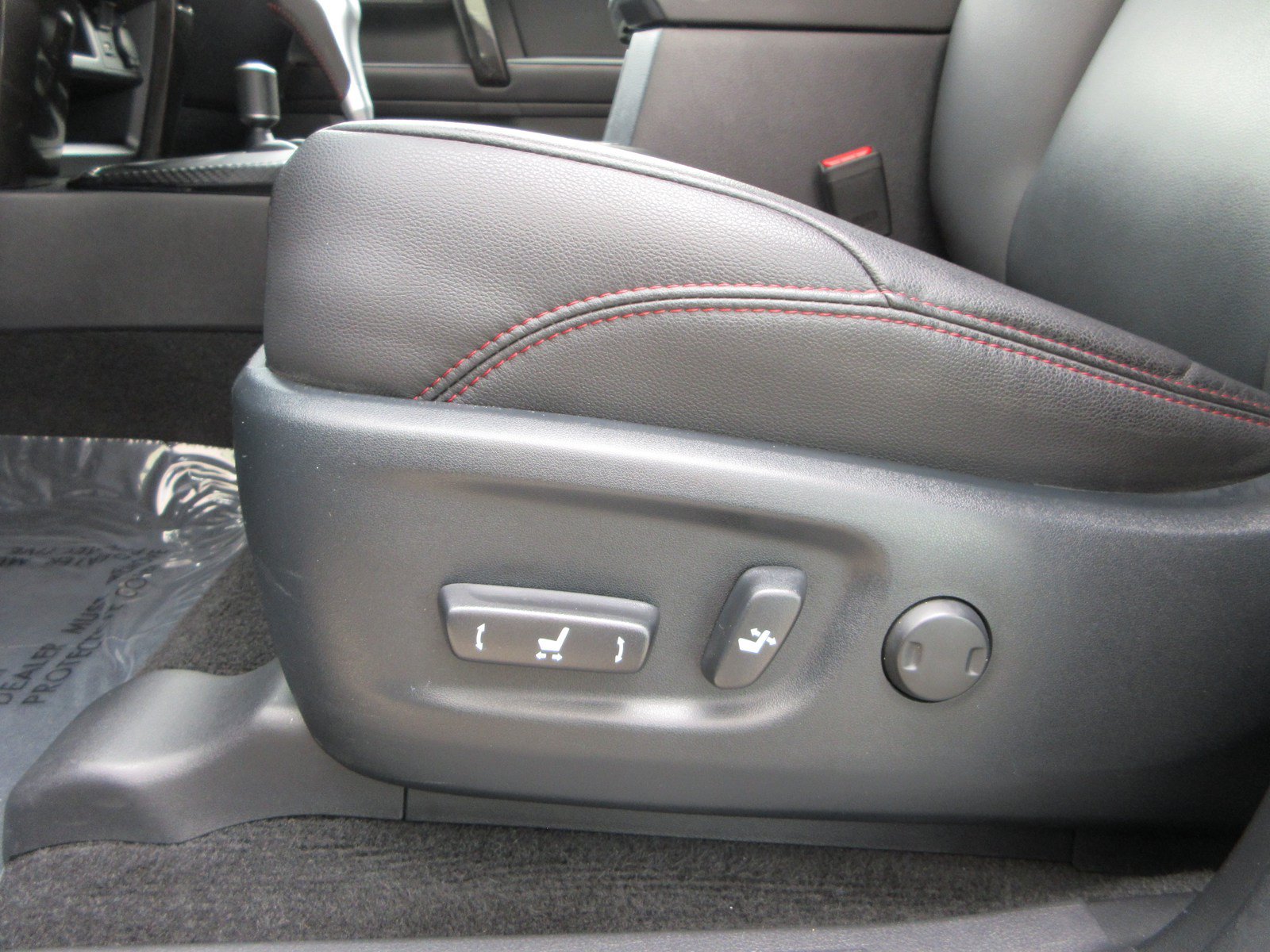 Used 2023 Toyota 4Runner TRD Off-Road Premium w/ Off Road Premium Plus Package AWD/4WD image 32