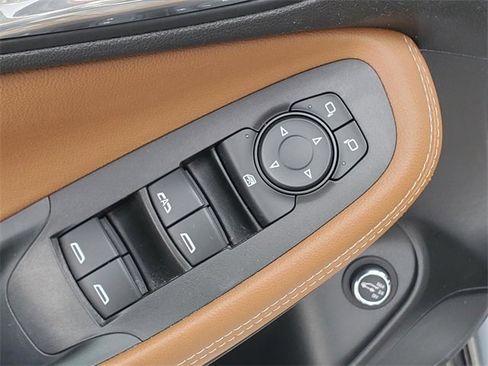 Used 2020 Buick Encore GX Essence image 10