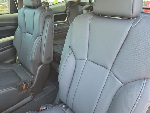 New 2026 Subaru Ascent Limited AWD/4WD image 17