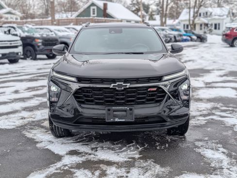 Used 2025 Chevrolet Trax RS w/ Sunroof Package image 15