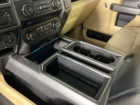 Used 2018 Ford F150 XLT w/ Equipment Group 302A Luxury AWD/4WD image 19