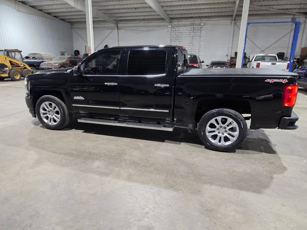 Used 2017 Chevrolet Silverado 1500 High Country AWD/4WD image 7
