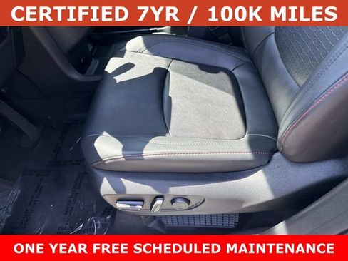 Used 2025 Toyota Sienna XSE FWD image 15