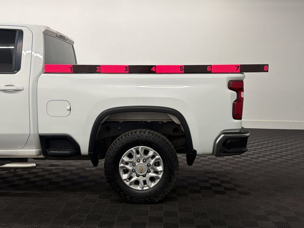 Used 2021 Chevrolet Silverado 2500 LT w/ Z71 Off-Road Package AWD/4WD image 31
