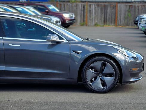 Used 2018 Tesla Model 3 Long Range AWD/4WD image 15