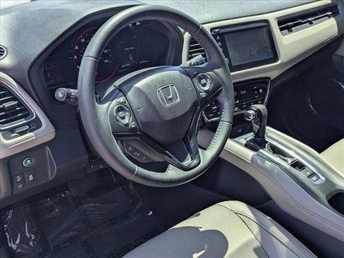 Used 2019 Honda HR-V EX-L image 10