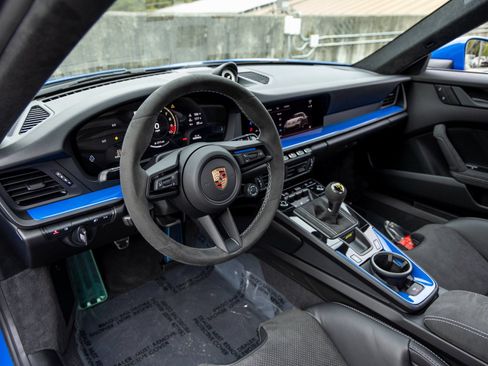 Used 2026 Porsche 911 GT3 RWD image 4