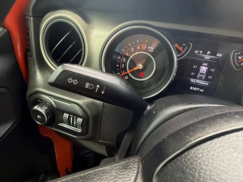 Used 2018 Jeep Wrangler Unlimited Sport AWD/4WD image 26
