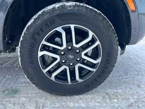 Used 2024 Ford Ranger Lariat w/ Trailer Tow Package image 42