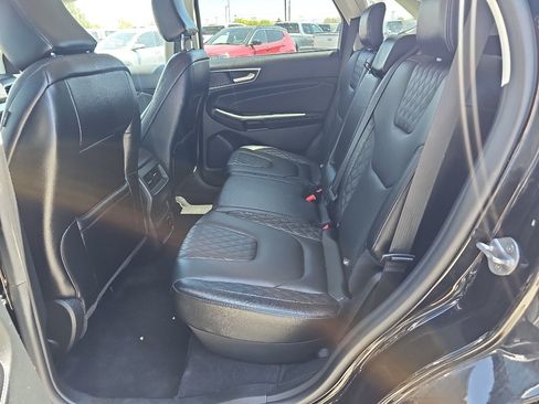 Used 2024 Ford Edge Titanium AWD/4WD image 12