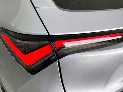 Certified 2025 Acura ADX FWD image 39