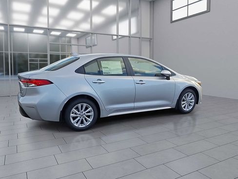 New 2026 Toyota Corolla LE image 7