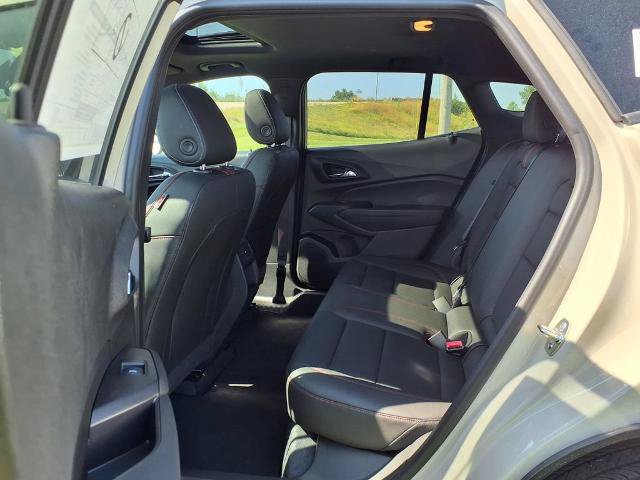New 2026 Chevrolet Trax RS w/ Sunroof Package FWD image 9