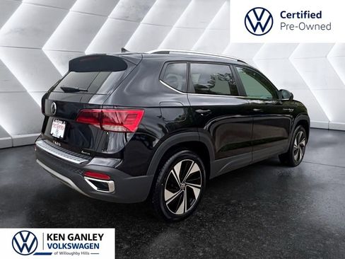Certified 2024 Volkswagen Taos SE AWD/4WD image 6