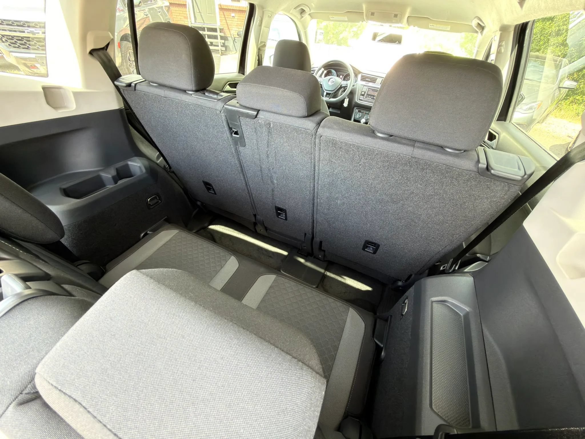 Used 2019 Volkswagen Tiguan S w/ Driver Assistance Package FWD image 14