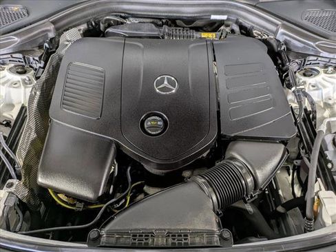 Certified 2025 Mercedes-Benz GLC 300 image 23