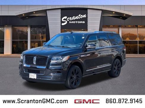 Used 2023 Lincoln Navigator Reserve AWD/4WD image 1