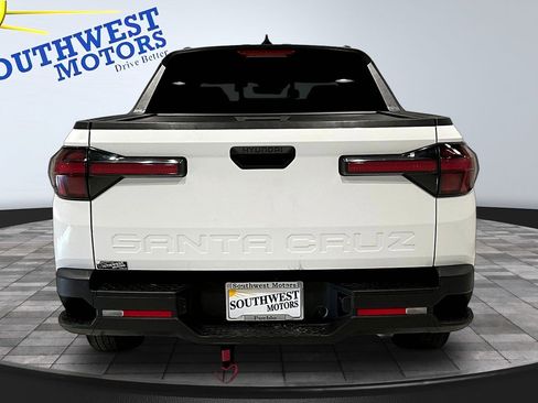 Used 2024 Hyundai Santa Cruz SEL w/ Activity Package image 5