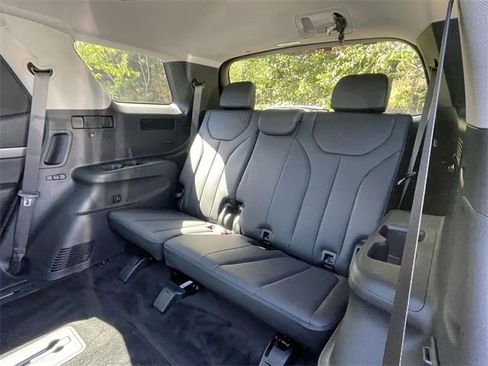 Certified 2025 Hyundai Palisade SEL image 10