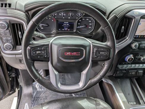 Used 2021 GMC Sierra 1500 SLT w/ SLT Convenience Package AWD/4WD image 16