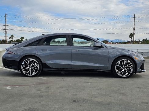 Used 2023 Hyundai Ioniq 6 SEL image 10