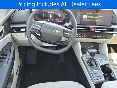 New 2026 Kia Sportage EX w/ EX Panorama Roof Package FWD image 12