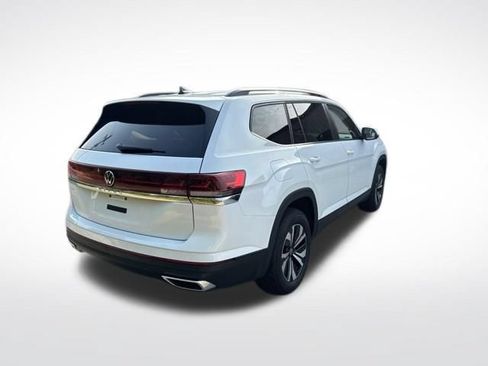 Used 2026 Volkswagen Atlas SE FWD image 3