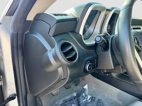Used 2013 Chevrolet Camaro SS image 11