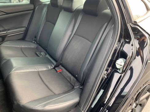 Used 2020 Honda Civic Sport image 3