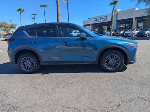 Used 2019 MAZDA CX-5 Touring image 2