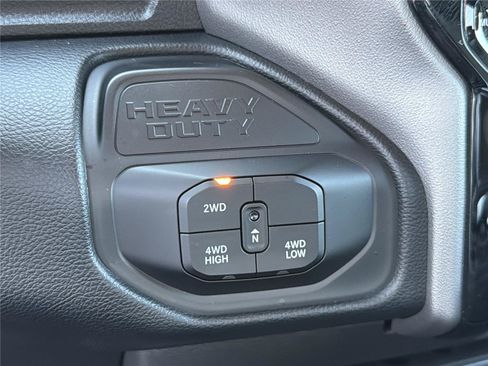 Used 2026 RAM 2500 Big Horn AWD/4WD image 32
