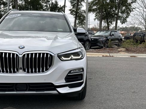Used 2021 BMW X5 xDrive40i w/ Premium Package image 10