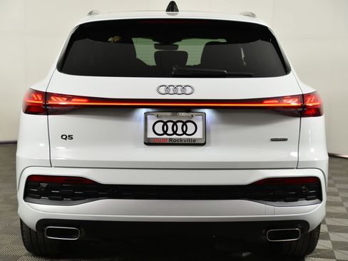 New 2025 Audi Q5 Prestige image 8
