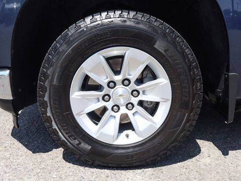 Used 2022 Chevrolet Silverado 1500 LT image 44