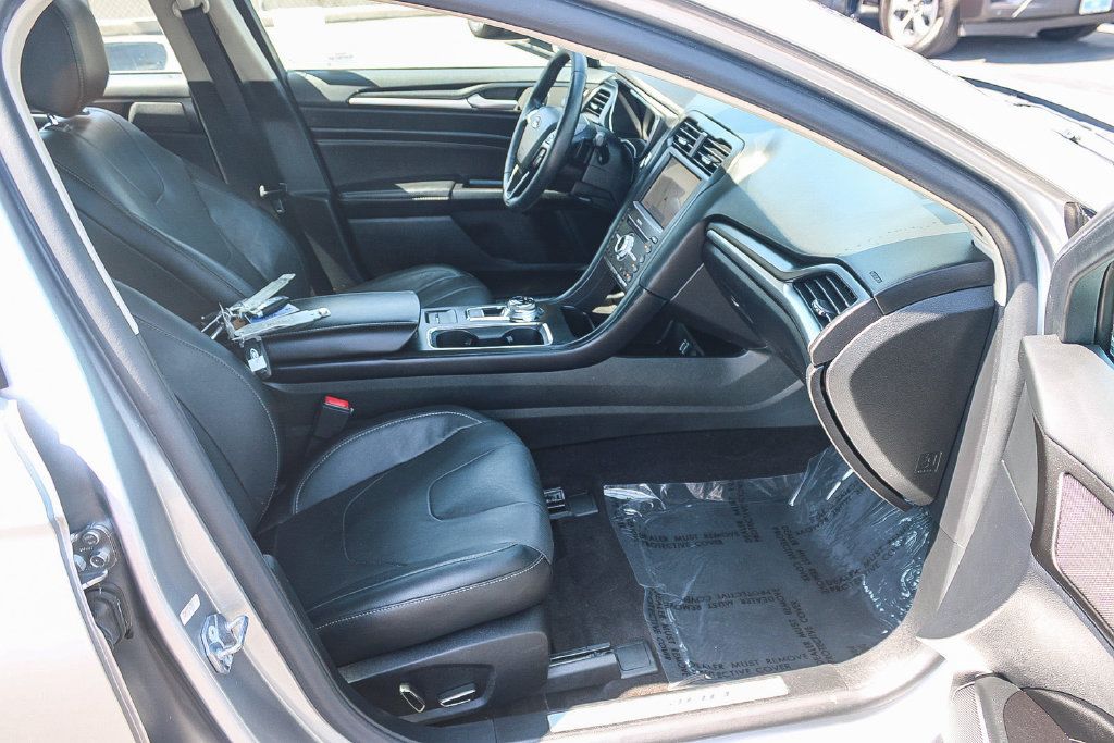 Certified 2020 Ford Fusion Titanium FWD image 18