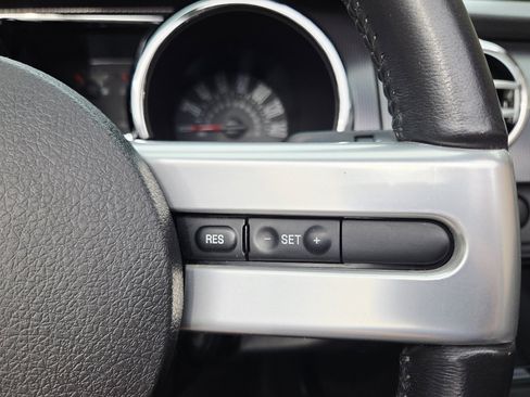 Used 2006 Ford Mustang GT image 30