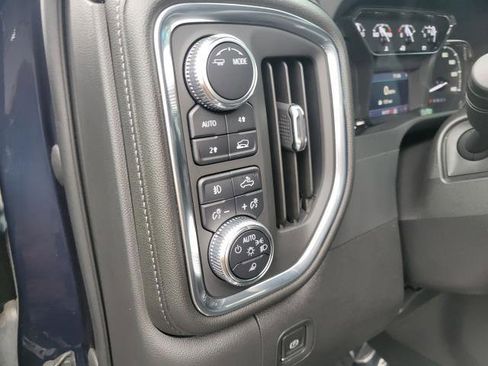 Certified 2022 GMC Sierra 1500 SLT w/ SLT Convenience Package image 23