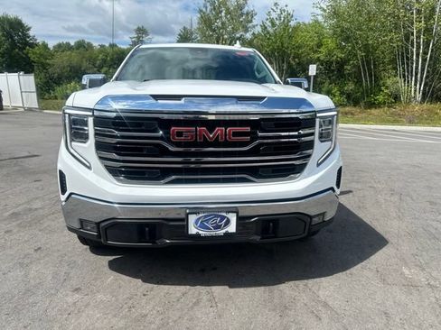 Used 2023 GMC Sierra 1500 SLT w/ SLT Premium Package AWD/4WD image 8