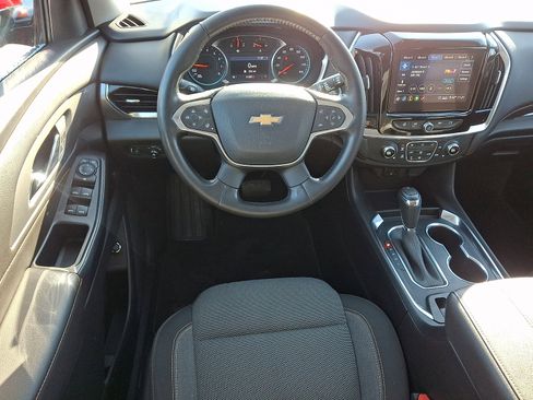 Used 2020 Chevrolet Traverse LT w/ Driver Confidence II Package image 12
