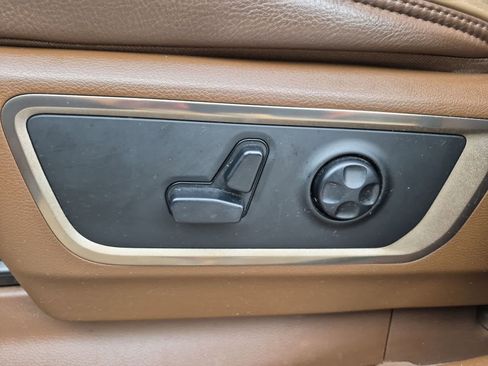 Used 2019 RAM 1500 Limited AWD/4WD image 18