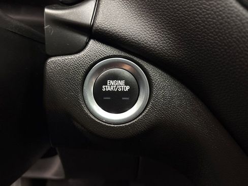 Used 2023 Chevrolet Equinox LT AWD/4WD image 21