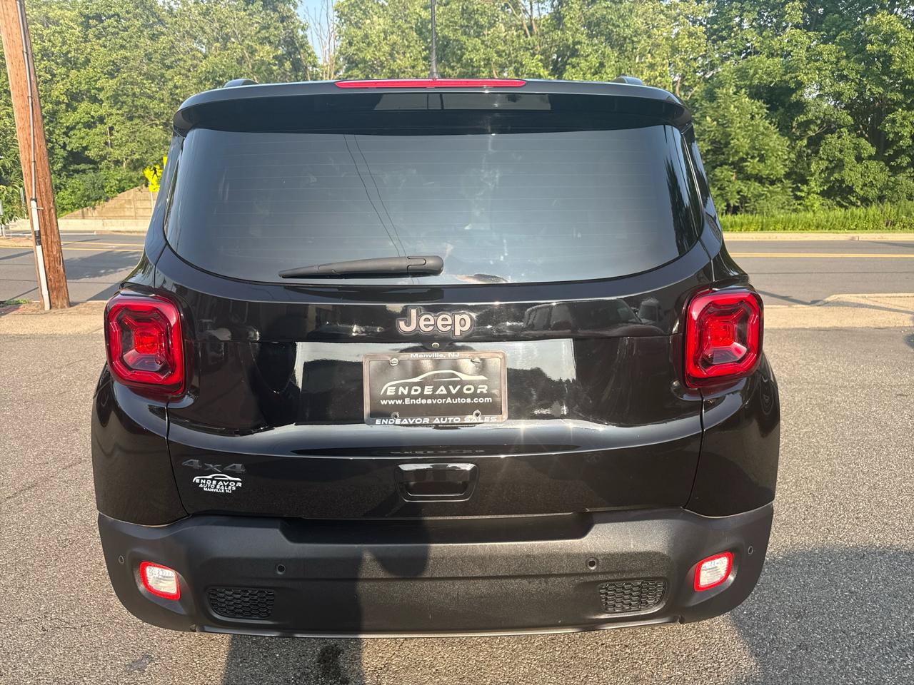 Used 2021 Jeep Renegade Latitude w/ Luxury Group II AWD/4WD image 6