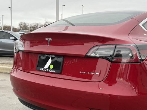 Used 2018 Tesla Model 3 Long Range image 32