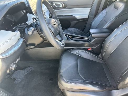 Used 2025 Jeep Compass Limited w/ Elite Group AWD/4WD image 20