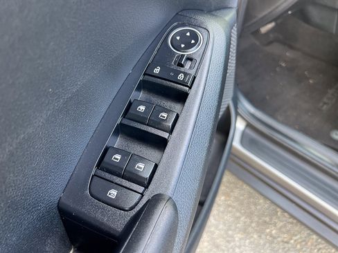 Used 2022 Kia Seltos LX AWD/4WD image 13