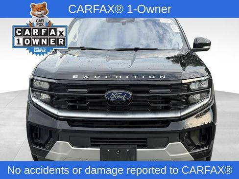Used 2025 Ford Expedition Max Platinum w/ Driver's Package AWD/4WD image 2