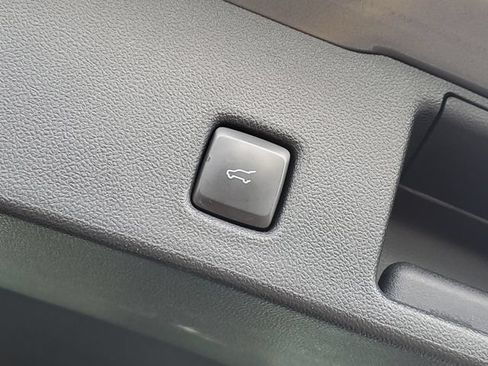 Used 2024 Ford Escape ST-Line w/ Tech Pack #1 AWD/4WD image 10
