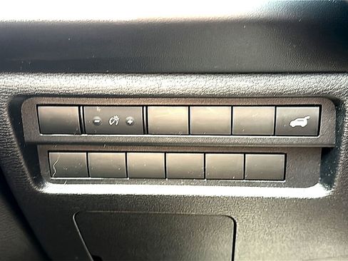 Used 2023 Mitsubishi Outlander SEL FWD image 37