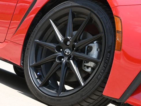 Used 2026 Toyota GR86 Premium RWD image 10